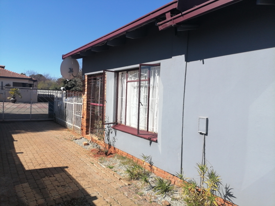 3 Bedroom Property for Sale in Randlespark North West